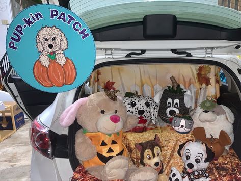 Dog Pound Trunk Or Treat, Puppy Trunk Or Treat Ideas, Dog Trunk Or Treat Ideas For Cars, Dog Themed Trunk Or Treat Ideas, Dog Themed Trunk Or Treat, Trunk Or Treat Dog Theme, Trunk Or Treat With Dogs, Trunk Or Treat Ideas With Dogs, Dog Trunk Or Treat Ideas