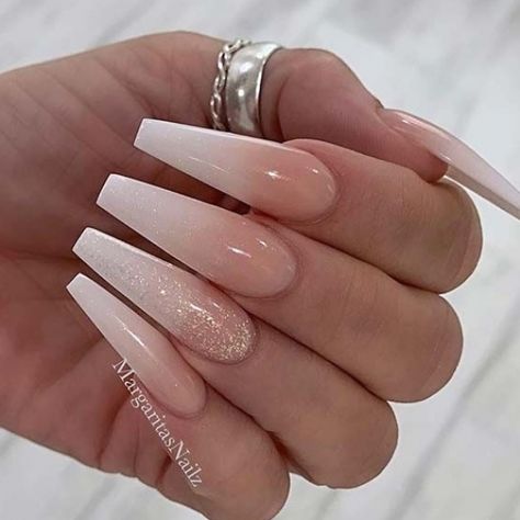 Glitter Ombre Nails, Coffin Nails Ombre, Usa Nails, Ombre Nails Glitter, Nagel Tips, Ombre Acrylic Nails, Cute Acrylic Nail Designs, Long Acrylic Nails Coffin, Coffin Nails Long