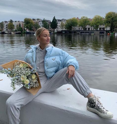 @badest.outfits on Instagram: “baby blue prada puffer jacket” Blue Puffer Jacket Outfit, Cropped Puffer Jacket Outfit, Light Blue Puffer Jacket, Blue Hoodie Outfit, Puffer Jacket Outfits, Winter Jacket Outfits, Puffer Jacket Outfit, Light Blue Jacket, Blue Puffer Jacket