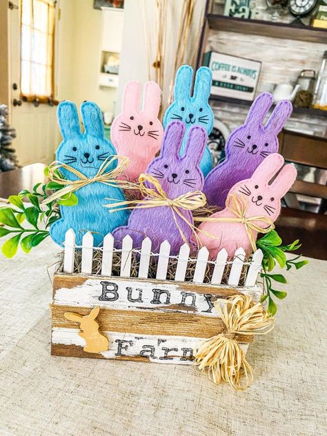 Bunny Craft Ideas, Chippy Paint Technique, Bunny Farm, Blessed Friends, Farm Diy, Crate Decor, Bunny Craft, Easter Headbands, Farmhouse Easter