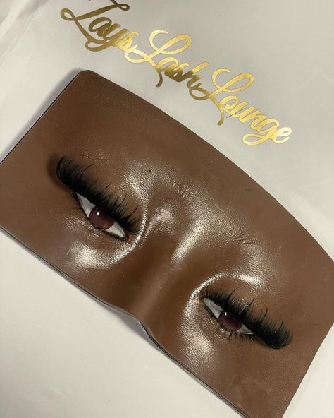 Nová strip lash never fails to eat🤭 Lengths: 12-22mm Next lash restock: 22/4/24 Sale next week?👀 Ships worldwide🌎 #striplashes #handmadestriplashes Birthday Lashes, Makeup Fails, Lash Studio, Lash Business, Pretty Lashes, Studio Ideas, Strip Lashes, Lashes Makeup, Lash Extensions