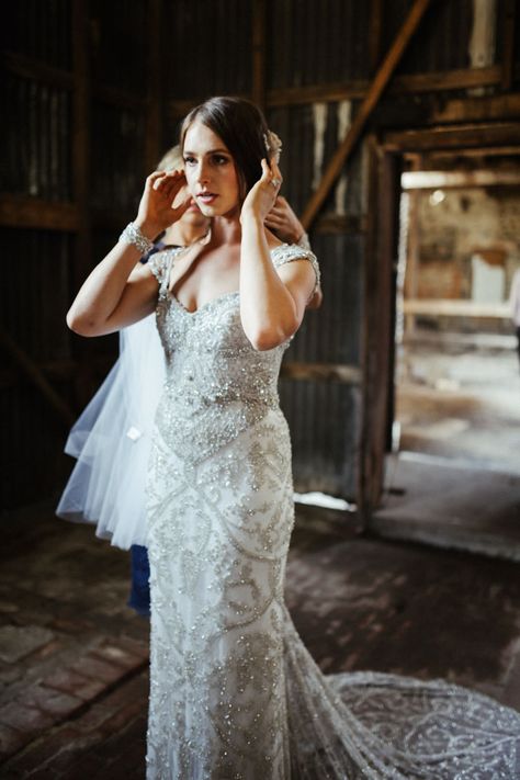 Amazing Wedding Dress Designer ANNA CAMPBELL'S Rustic Glam Wedding! Anna Campbell Bridal, Rustic Glam Wedding, Wedding Dress With Beading, Christian Bride, Vintage Inspired Wedding Dresses, Mermaid Style Dress, Western Wedding Dresses, Anna Campbell, Iconic Weddings