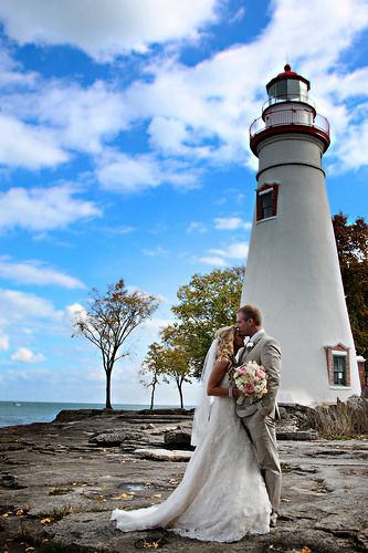 Lake Erie wedding at Mon Ami Winery and Marblehead Lighthouse - October 2012 Beach Table Centerpieces, Beachy Centerpieces, Traditional Mexican Wedding Dress, Beach Theme Centerpieces, Thrifty Wedding, Marblehead Lighthouse, Lighthouse Wedding, Wedding Retro, Mexican Wedding Dress