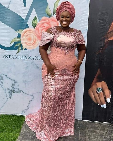 Mother Of The Bride Asoebi, Plus Size Asoebi, Latest Lace Gown Styles Aso Ebi, Lace Styles Nigerian, Owambe Lace Styles, Lace Gown Styles Aso Ebi, Nigerian Attire, Owambe Styles, Latest Ankara Lace Styles