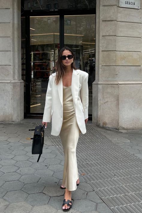 White Blazer Outfits, Slip Dress Outfit, Elegant Classy Outfits, Chique Outfit, Lit Outfits, Business Outfits Women, Effortlessly Chic Outfits, 가을 패션, Business Casual Outfits