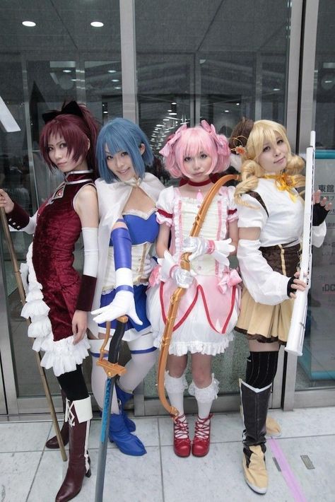 Madoka Magica Cosplay Makeup, Madoka Magica Cosplay, Vampire Knight Cosplay, Group Cosplay, Magical Girl Outfit, Magic Clothes, Mahō Shōjo Madoka Magica, Magia Record, Kei Visual