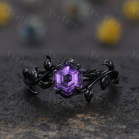 Hexagon Amethyst Ring,Vintage Twig Vine Leaf Ring,Unique Amethyst Engagement Ring,Purple Amethyst Ring,Silver Black Promise Bridal Ring Gift,Customized,Gift For Her,Christmas Ring gift,wedding gift Material:925 Sterling Silver,Rose/White/Yellow Gold Plated             Solid gold (10k 14k 18k rose gold,yellow gold,white gold,Platinum available) Main stone:6x7mm hexagon cut natural purple amethyst Band width:approx 1.5 Setting:prongs  set Matching band: Stone:with 2mm round cut  lab created emeral Black Amethyst Ring, Dark Purple Wedding Ring, Black And Purple Jewelry, Silver Amethyst Ring, Engagement Ring Purple, Amethyst Ring Silver, Amethyst Ring Vintage, Amethyst Engagement Ring, Purple Ring