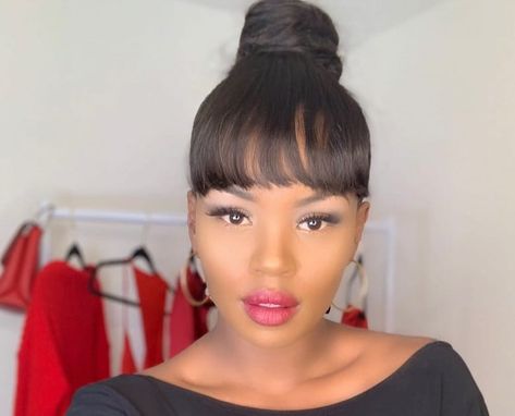 10 Fabulous Ponytail Hairstyles with Bangs for Black Women Fringe Bangs With Medium Hair, Beautiful Ponytail Hairstyles, Ponytail Bangs, Beautiful Ponytail, Long Ponytail Hairstyles, Hairstyle Ponytail, Side Ponytail Hairstyles, Curly Hair Ponytail, Black Ponytail