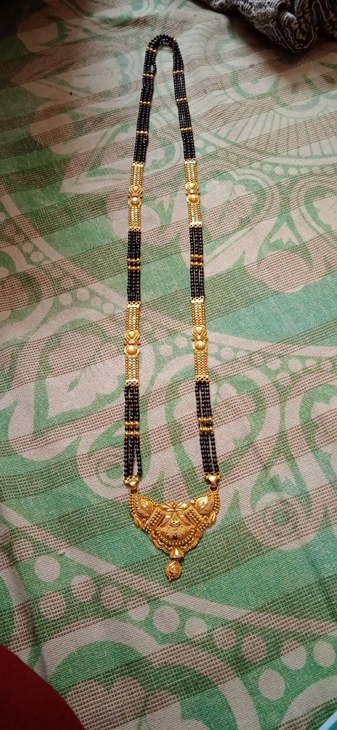 Long Black Beads Mangalsutra Designs, Nallapusalu Designs Gold Long, Pearl Bridal Jewelry Sets, Necklace Set Indian Bridal Jewelry, Kids Gold Jewelry, Wedding Jewelry Sets Bridal Jewellery, Neck Pieces Jewelry, Gold Jewels Design, Gold Bridal Necklace