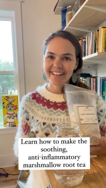 April Punsalan 🌺 Botanist on Instagram: "Marshmallow root tea is SUPER easy to make and incorporate into your weekly routine! I drink this tea when my bladder is inflamed 🌟but it’s also good for soothing the digestive system, coughs, ulcers, and pain from kidney stones. #healingplants #forage #wildherbs #forageandfeast #charlestonsc #savannahga #ayurvedic #naturopath #wildcraft #foragefood #permaculture #herbalplants #medicinalplants #herbalism #holisitichealth #foraging #homeapothecary #ap Marshmallow Root Tea Benefits, Wormwood Tea, Slippery Elm Tea, Marshmallow Root Tea, Foraged Food, Weekly Routine, Herbal Plants, Marshmallow Root, Slippery Elm