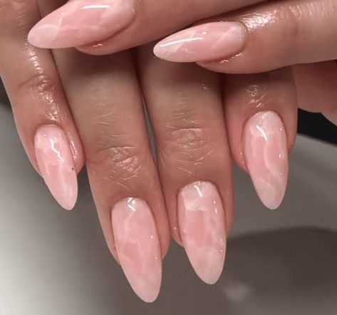 20 Chic and Sweet Bubble Bath Manicure Ideas Bubble Bath Nails With Design, Bubble Bath Nails, Opi Bubble Bath, Bubble Nails, Bella Nails, Chic Nail Art, Manicure Ideas, Neutral Nails, Hair Fragrance