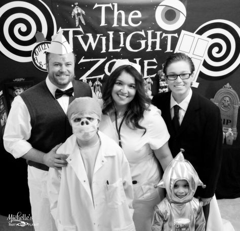 twilight zone costumes - - Party by Michelle's Party Plan-It #halloween #halloweenpartyideas #twilightzone #halloweencostume #rodserling #michellespartyplanit Twilight Zone Birthday Party, Twilight Zone Party, Halloween Costume Party Ideas, Costume Party Ideas, To Serve Man, Rod Serling, Fifth Dimension, The Twilight Zone, 5th Dimension