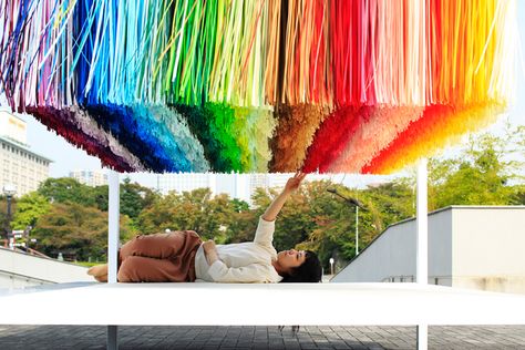 Emmanuelle Moureaux for Tokyo 's Zojoji Temple. Scale Art, Colorful Space, Artistic Installation, Rainbow Art, Sculpture Installation, Land Art, Experiential, Public Art, Retail Design