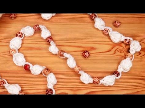 Bing Videos Crochet Popcorn Garland, Crochet Popcorn, Popcorn Garland, Mini Clips, Colour Themes, Diy Christmas Garland, Crochet Garland, Garland Christmas, Puff Stitch