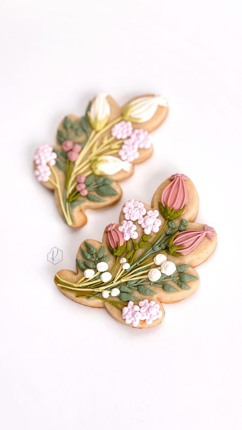 Spring Flower Cookies, Flower Sugar Cookies, Icing Recipes, Among The Wildflowers, Sugar Cookie Royal Icing, Cookie Bouquet, Spring Cookies, Summer Cookies, Sugar Cookie Designs