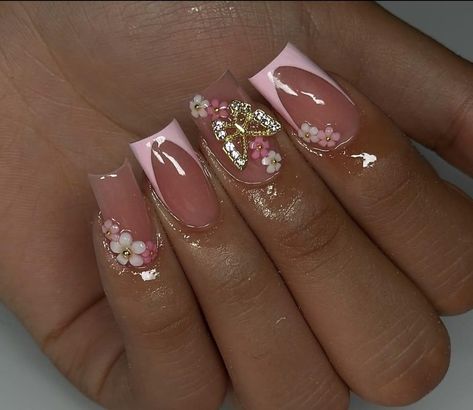 Short Square Nails New Years, Mermaid Summer Nails, Christmas Acrylic Nails Square, Nail Inspo Christmas Simple, Short Acrylic Nails With Rhinestones, Acrylic Nails Square Short, Christmas Square Nails, Talavera Nails, Quinceañera Nails