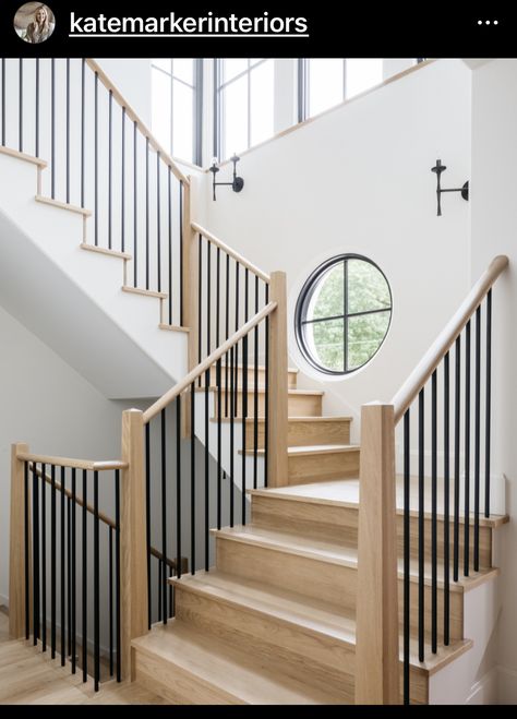 Beach House Staircase, Bookshelf Stairs, White Oak Staircase, Sm Ranch House, Indoor Stair Railing, Storage Staircase, Indoor Railing, Led Stair Lights, Oak Staircase