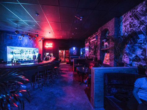 33 Best-Looking Bars in NYC to Visit Now New York Places, Techno Club, Boho Bar, Normal Body Temperature, Club Scene, A Seat At The Table, Seat At The Table, Tiki Lounge, Nyc Bars