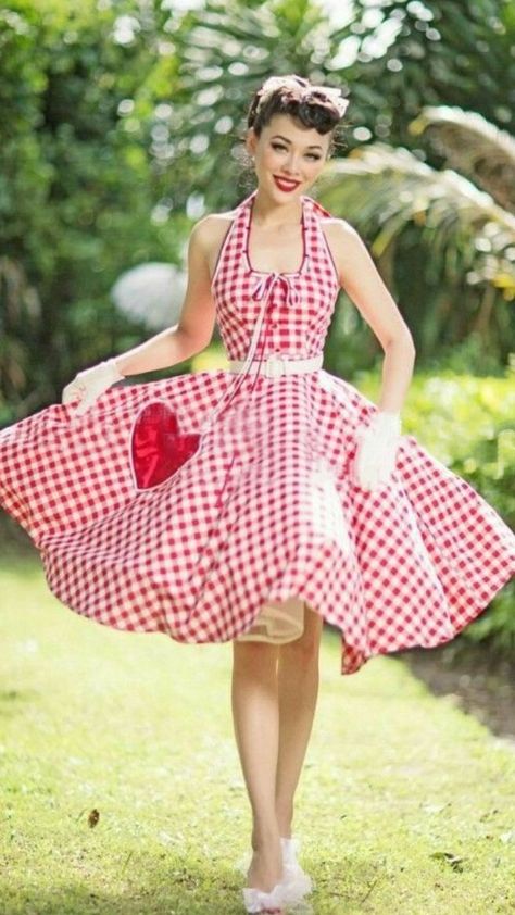 50s Aesthetic Fashion, 50s Party Outfit, 1950 Outfits, 60s Outfit, Summer Swag Outfits, Pinup Photoshoot, 50s Party, 50s Women, 50s Outfits