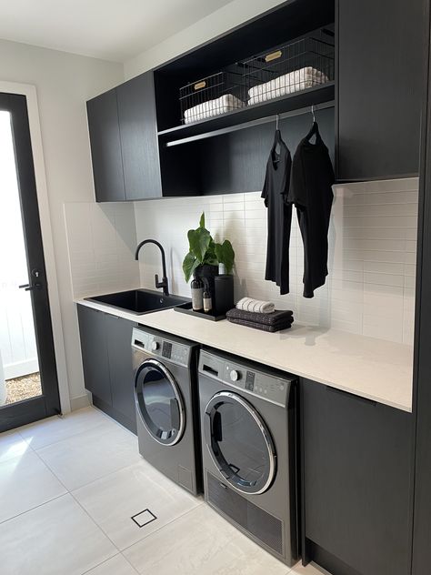 Matte Black Washer And Dryer, Dark Grey Washer And Dryer Laundry Room, Small Dark Laundry Room Ideas, All Black Laundry Room, Laundry Room Ideas Black Washer, Black Washing Machine Laundry Rooms, Black Utility Room, Laundry Room Ideas Black, Washer Dryer In Kitchen