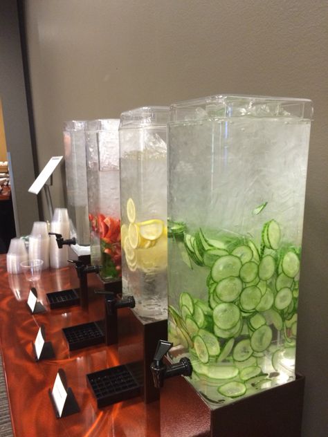 Juice Bar Design, Catering Food Displays, Lake Food Ideas Summer, Catering Ideas Food, Food Ideas Summer, Lake Food Ideas, Summer Corn Salad, Summer Corn, Small Cafe