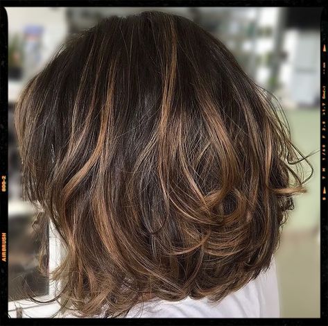 Caramel Highlights Highlights On Light Hair, Highlight For Short Hair, Highlights Shorthair, Golden Caramel Highlights, Short Hair Highlights, Fashion Highlights, Golden Highlights, Bronde Hair, Hairstyle Fashion