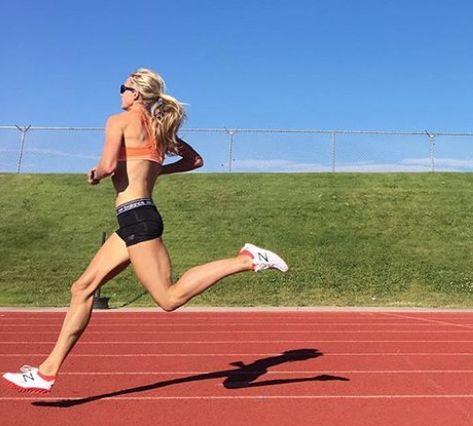 Emma Coburn, Mobility Routine, Squat Hold, Running Magazine, Hip Mobility, Running Inspiration, Hip Flexor, Just Run, Injury Prevention