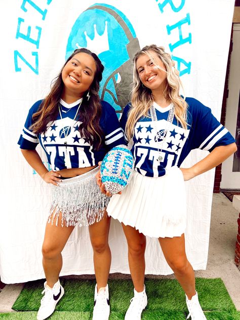 Drafting The Best Sorority, Draft A Date Sorority, Zeta Tau Alpha Bid Day Themes, Nfl Bid Day Theme, Drafting The Best Bid Day, Football Bid Day Theme, Powder Puff Football, Sorority Themes, Recruitment Themes