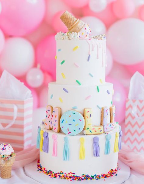 Ice Cream Birthday Cake Ideas - Lattes, Lilacs, & Lullabies Ice Cream Birthday Party Theme, Ali Fedotowsky, Ice Cream Party Theme, Diy Dessert, Ice Cream Birthday Cake, Colorful Ice Cream, Donut Birthday Parties, Ice Cream Birthday Party, Ice Cream Theme