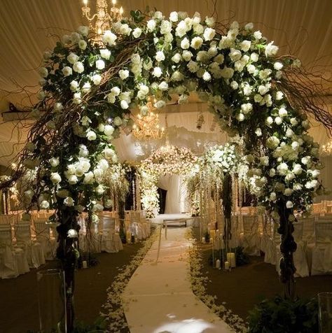 We are in awe of this wedding arch full of white roses! Indoor Wedding Ceremonies, Party Deco, Indoor Ceremony, Aisle Decor, Mod Wedding, Deco Floral, Wedding Aisle, Indoor Wedding, Hawaii Wedding