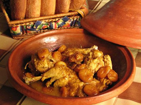 Moroccan Tagine Recipes, Tagine Cooking, Moroccan Tagine, Moroccan Cooking, Chicken Tagine, Tagine Recipes, Moroccan Dishes, Moroccan Chicken, Savory Chicken