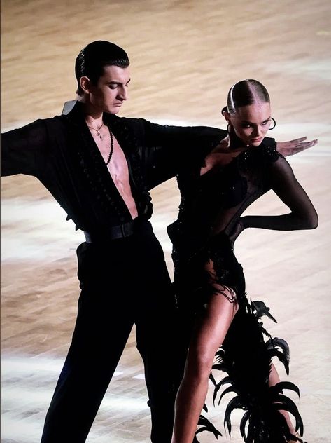 Polina Dubeyko and Ruslan Adaev Ballroom Aesthetic, Ballroom Dance Outfits, Danza Latina, Dancesport Dresses, Dancer Lifestyle, Ballroom Dancer, Ballroom Dance Latin, Song Dance, Dancing Aesthetic