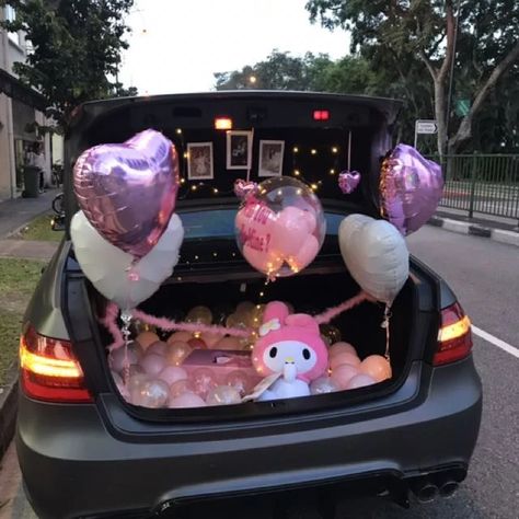 Car Trunk Surprise Ideas, Car Surprise, Birthday Surprises For Her, Best Birthday Surprises, Boyfriends Birthday Ideas, 18th Birthday Gifts For Girls, Surprise Package, Surprise Birthday Decorations, Donut Themed Birthday Party