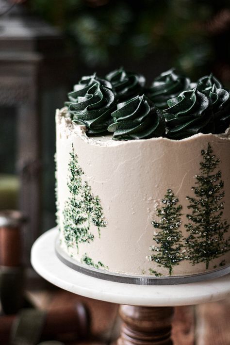 High Altitude Chocolate Maple Cake - Curly Girl Kitchen Green Buttercream, Maple Cake, Maple Buttercream, Buttercream Decorating, Christmas Cake Designs, Christmas Cake Decorations, Xmas Cake, Winter Cake, Gateaux Cake