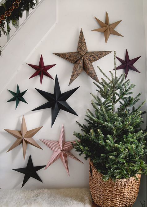 Making Xmas Decorations, Card Stock Christmas Decorations, Free Diy Christmas Decorations, Paper Stars Decor, How To Make A Christmas Star, Paper Bag Christmas Star, Fold Paper Stars, Xmas Paper Decorations, Paper Holiday Crafts