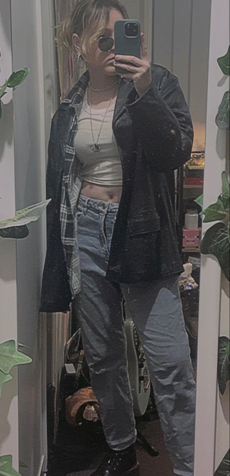 “SAYUM!!!!” 😡🤠 Winchester Outfit Female, Supernatural Female Outfits, Dean Winchester Style Women, Dean Winchester Halloween Costume, Dean Winchester Outfit Aesthetic, Dean Winchester Aesthetic Clothes, Dean Winchester Aesthetic Outfit, Supernatural Hunter Aesthetic Outfit, Dean Winchester Inspired Outfits