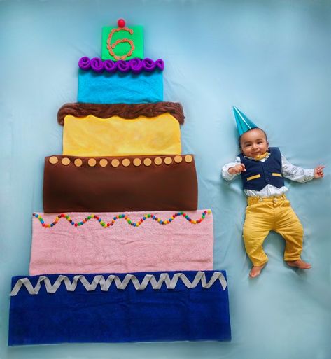 Half Month Birthday Decoration, Half Birthday Photoshoot Ideas, Half Birthday Ideas For Boys, Half Birthday Photoshoot, Half Birthday Baby Boy, Babies Photoshoot, Half Birthday Cake, Monthly Photoshoot, Half Birthday Baby