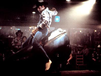 Mechanical Bull Riding. I would like to try but I'm afraid I'll break my neck ;( Mechanical Bull Riding, An Officer And A Gentleman, Cowboys And Angels, Chill Mood, Mechanical Bull, Cowboy Love, Country Strong, Painting References, Urban Cowboy