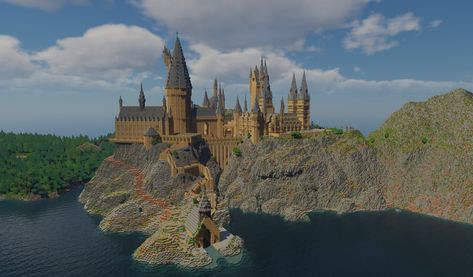 Modders create the perfect version of Hogwarts in Minecraft Minecraft Hogwarts, Hogwarts Minecraft, Harry Potter Minecraft, Quidditch Pitch, Harry Potter Locations, Gryffindor Common Room, Minecraft World, Forbidden Forest, Comfy Armchair