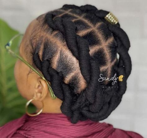 Wool Hair Styles For Black Women, Kiko Hairstyle With Brazilian Wool, Mabhanzi Hairstyles With Brazilian Wool, Wool Plaiting African Hair, Hair Styles African, Threading Hairstyles, Braided Updo Natural Hair, African Threading, Brazilian Wool