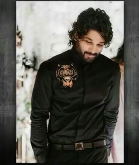 Bday Dresses, Mens Indian Wear, Allu Arjun Wallpapers, Allu Arjun Images, Embroidery Business, Virat Kohli Instagram, Formal Men, Guys Fashion, Most Handsome Actors