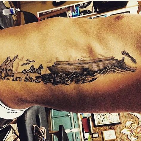 Noah's Ark Tattoo, Christian Tattoos Men, Ny Tattoo, Biblical Tattoos, Bible Tattoos, Family Tattoo Designs, Scary Drawings, Tattoo Filler, Sibling Tattoos