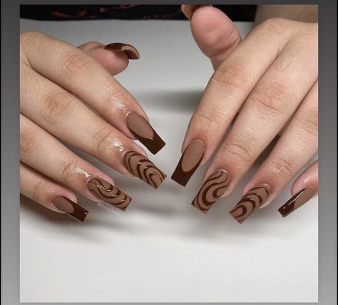 Brown Nails Gel, Fall Birthday Nails, Brown Christmas Nails, Otoño Nails, Alex Martin, Neon Acrylic Nails, Brown Acrylic Nails, Nail Designs Ideas, Brown Nails Design