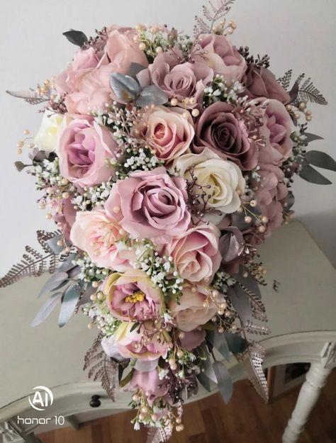 Brides Hand-wired Cascade Teardrop Bouquet Dusky Pink, Pale Pinks, Blush Pink and Ivory/rose Gold Foliage & Pearl Accents. - Etsy UK Teardrop Bouquet, Gold Foliage, Cascading Wedding Bouquets, Bridal Bouquet Flowers, Ivory Roses, Cascade Bouquet, Dusky Pink, Wedding Package, Pale Pink