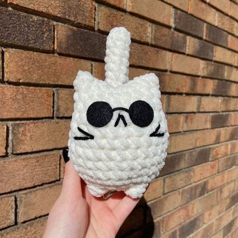 Gojo Cat Crochet Pattern, Gojo Cat Crochet Pattern Free, Gojo Cat Crochet, Plushie Patterns Crochet, Crochet Ideas Plushies, Crochet Gojo, Cat Plushie Crochet, Small Crochet Patterns, Gojo Cat