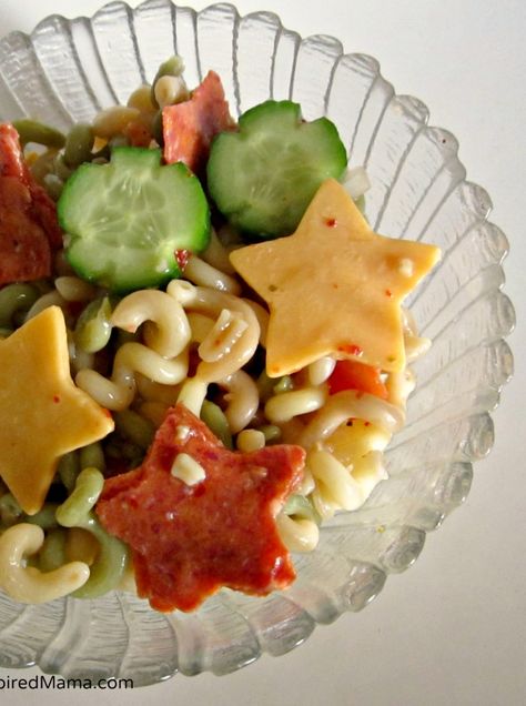 Silly Star Pasta Salad - Fun for Kids! Sponsored by Kraft #GetZesty Preschool Meals, Star Pasta, Pasta Salad For Kids, Fun Pasta, Fourth Of July Food, 500 Calories, Fun Kids Food, Pasta Salad Recipes, Kids Snacks