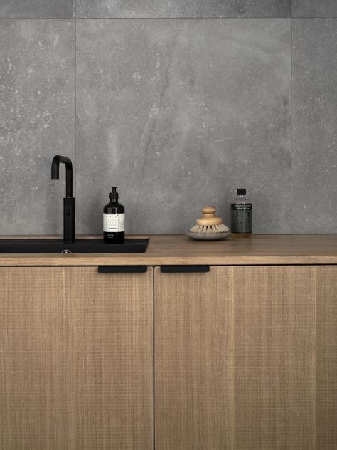 Norm Architects' design in sawn cut natural oak with handles in black coated steel. Architects Studio, Studio Kitchen, Norm Architects, Kitchen Design Trends, Minimalist House Design, Minimalist Furniture, Natural Home Decor, Decor Minimalist, Minimalist Kitchen