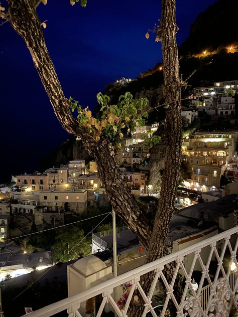 European Night Club Aesthetic, South Of France Aesthetic, France Aesthetic, Positano Italy, Italy Aesthetic, Europe Summer, Italian Summer, Dream Lifestyle, Summer Dream