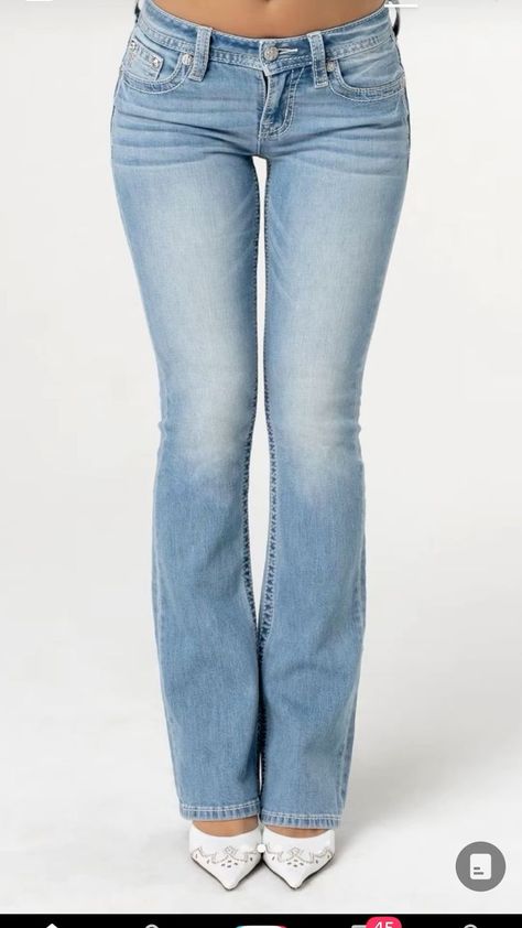 Spirit Jeans Ideas, Spirit Jeans, Mid Rise Bootcut Jeans, Jeans Ideas, Trendy Jeans, Light Jeans, Cute Jeans, Shorts Women, Cute Everyday Outfits