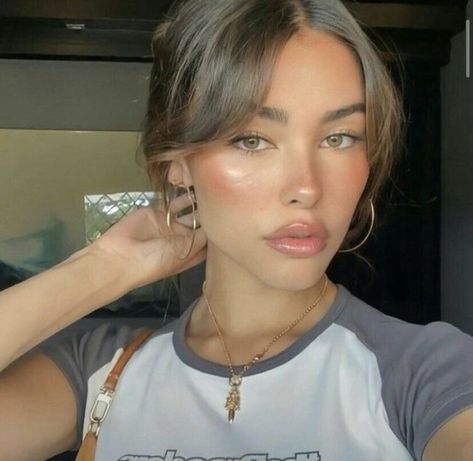 Bangs To Cheekbone, Curtain Bangs Starting At Cheekbone, Maddison Beer Curtain Bangs, Madison Beer Hair Curtain Bangs, Curtain Bangs To Cheekbone, Sleek Bun With Curtain Bangs, Low Bun Curtain Bangs, Cheekbone Curtain Bangs, Madison Beer Curtain Bangs